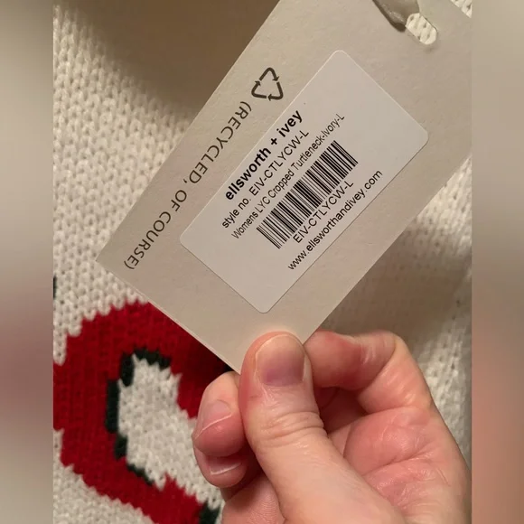 NWT Ellsworth & Ivey LYC White Cropped Sweater with Red and Green Stripes - Picture 4 of 6